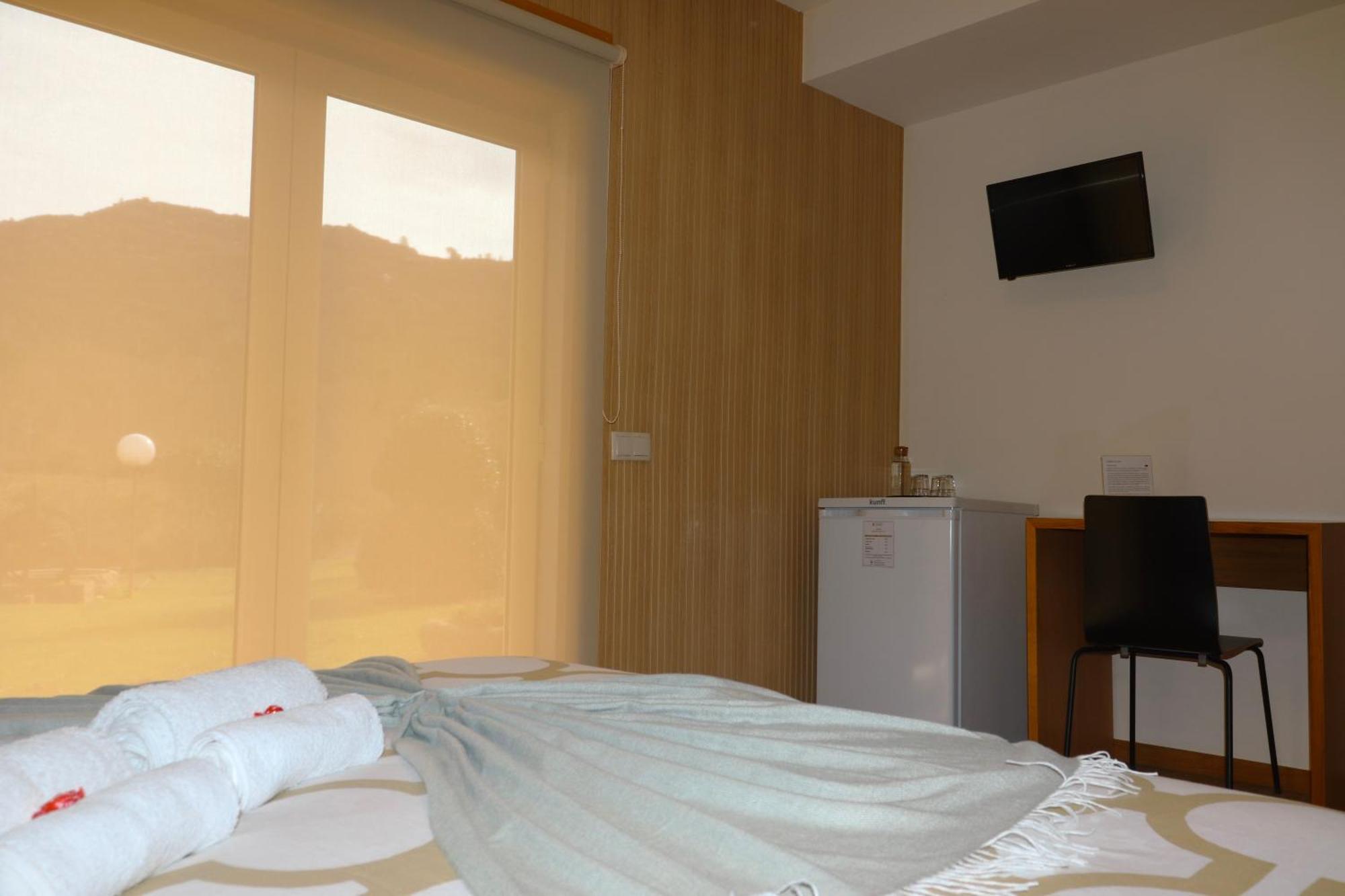 Outeiro Do Moinho Bed & Breakfast Campo do Geres Exterior photo